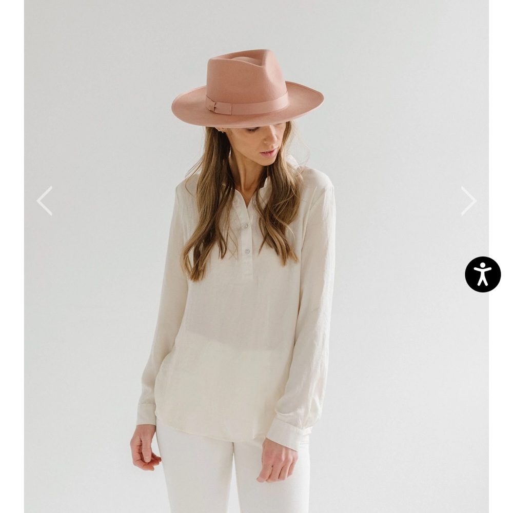 Gigi Pip Monroe Rancher